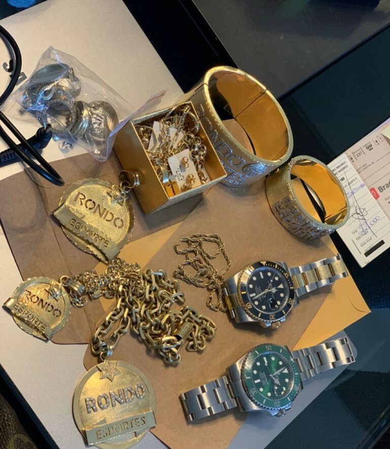 Vídeos mostram que traficantes presos pela PF ostentavam vida de luxo; bracelete de líder custa R$ 130 mil