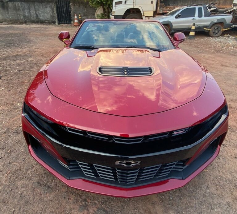 FOTOS: Veja os carros de luxo sequestrados pela PF