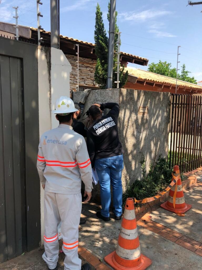 Em ação contra ‘gatos’ de energia, polícia prende quatro empresários