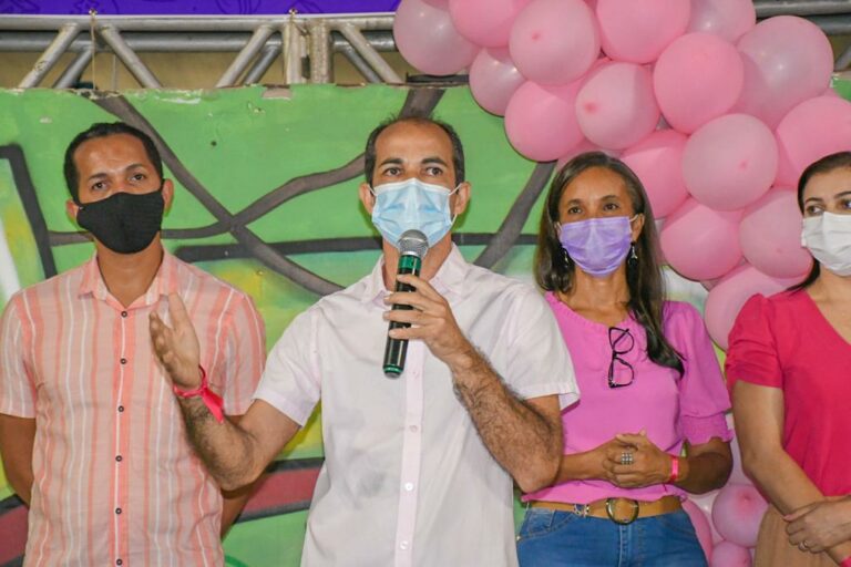 “Um toque de coragem”:  Prefeitura realiza abertura da campanha do Outubro Rosa