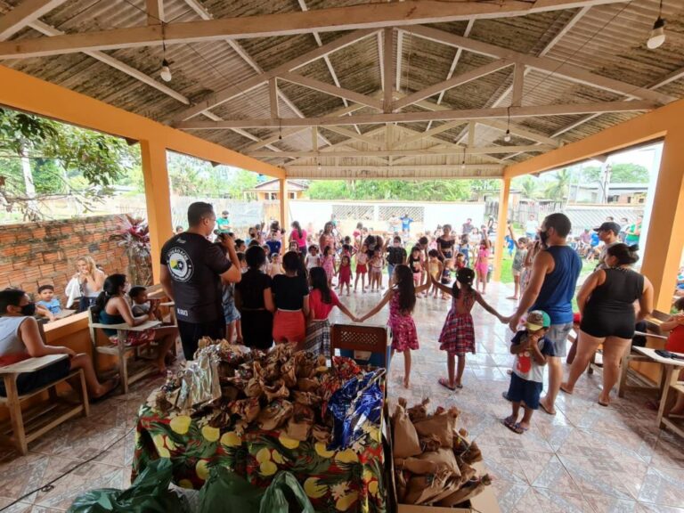 Torcida “Fogão Acre” realiza festa para 150 crianças no Jorge Kalume