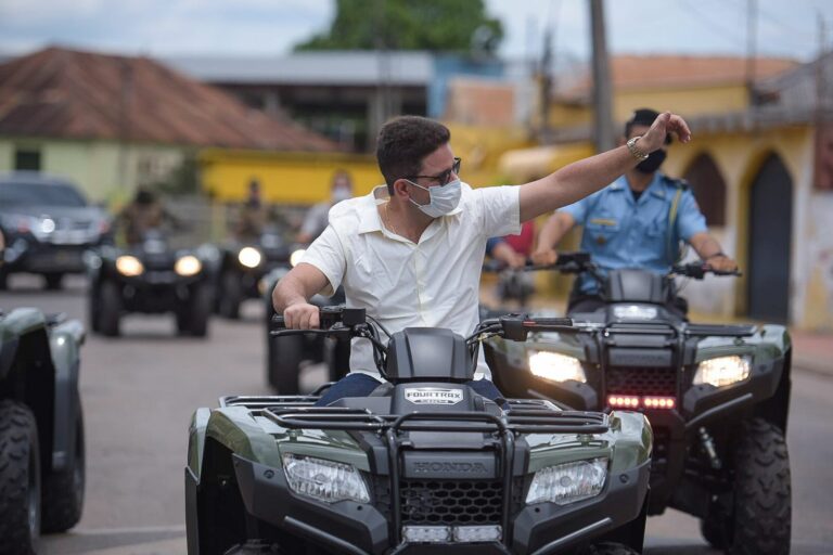 Carreata marca chegada de nova frota de veículos para segurança pública do Acre