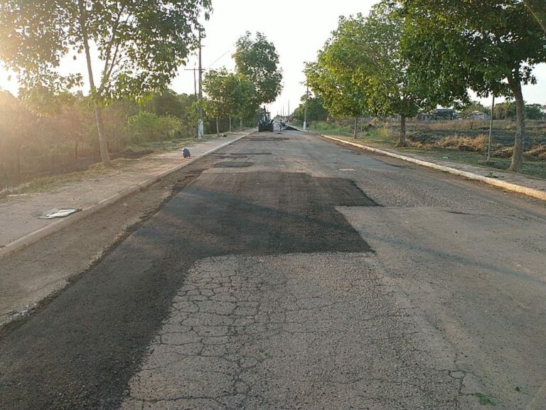 Por meio do Deracre, Governo realiza melhorias na Estrada da Borracha em Xapuri