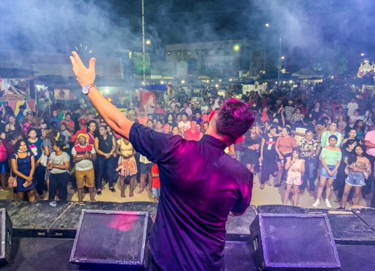 Com show de Frei Renan e Santa Missa, multidão participa de Novenário de São Francisco, em Tarauacá