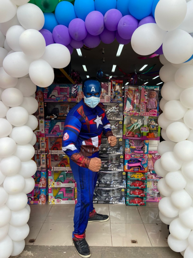 A brincadeira começou: Shopping do Lar inicia programação do Dia das Crianças com brindes e personagens infantis