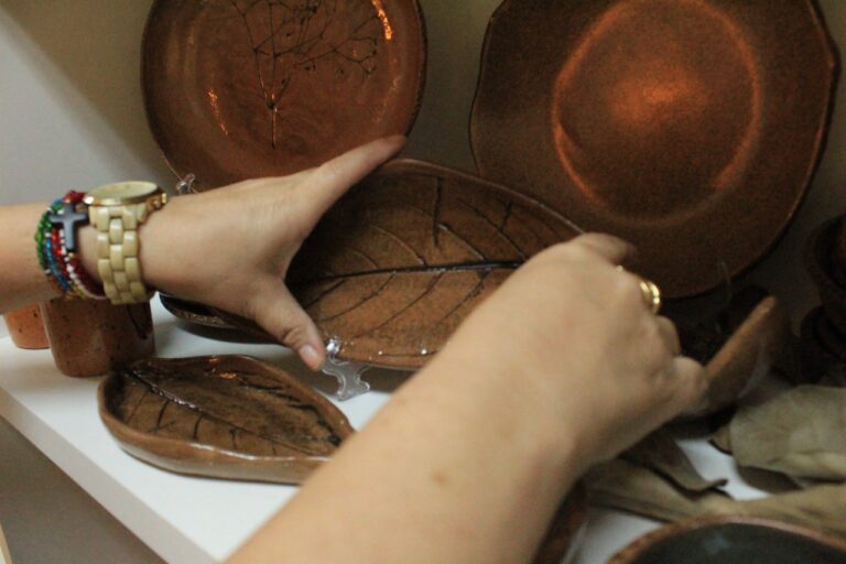 Nova loja em Rio Branco traz conceito exclusivo de cerâmica feita a mão