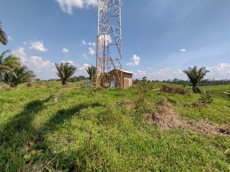 Sejusp e Iapen instalam equipamentos e torre de comunicação em Manoel Urbano