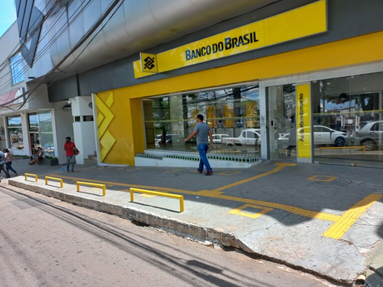 Mais antiga agência do Banco do Brasil em Rio Branco fica “parada” nesta sexta-feira