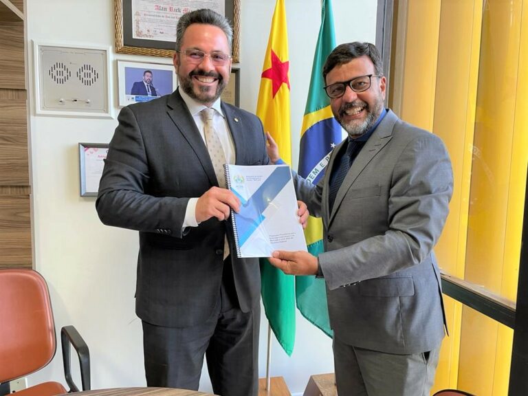 Governo pede apoio à destinação de emendas para o Acre e recebe garantias de parlamentar