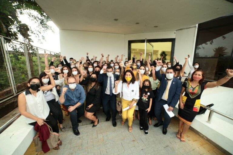 Rodrigo Aiache e Socorro Rodrigues registram candidatura pela disputa da OAB/AC