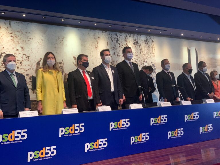 Ao lado de Petecão, presidente do Senado oficializa filiação ao PSD e confirma pré-candidatura à presidência em 2022