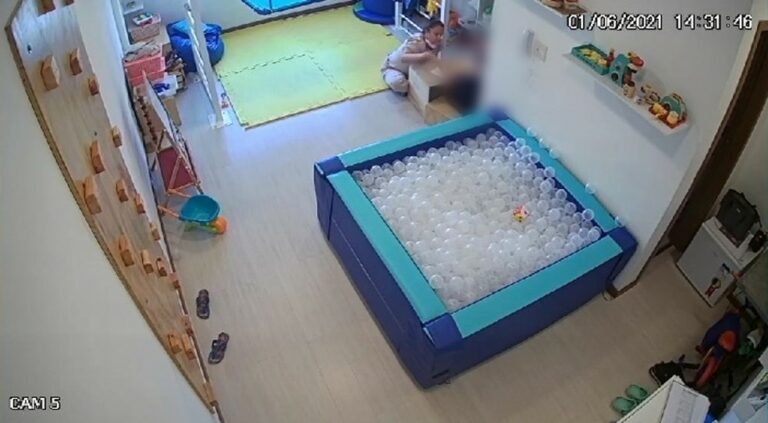 Fisioterapeuta é indiciada por maus-tratos após agredir criança autista em clínica de Manaus