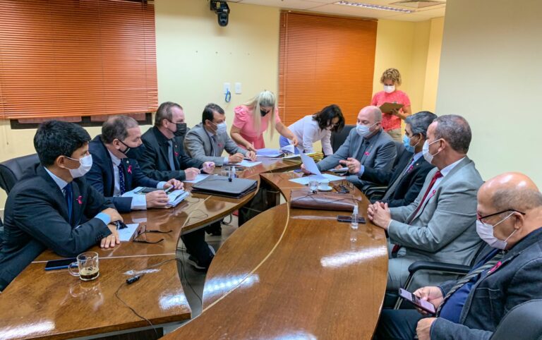 Deputados derrubam parecer de inconstitucionalidade sobre PL que permite ingresso na PM aos 35 anos no AC