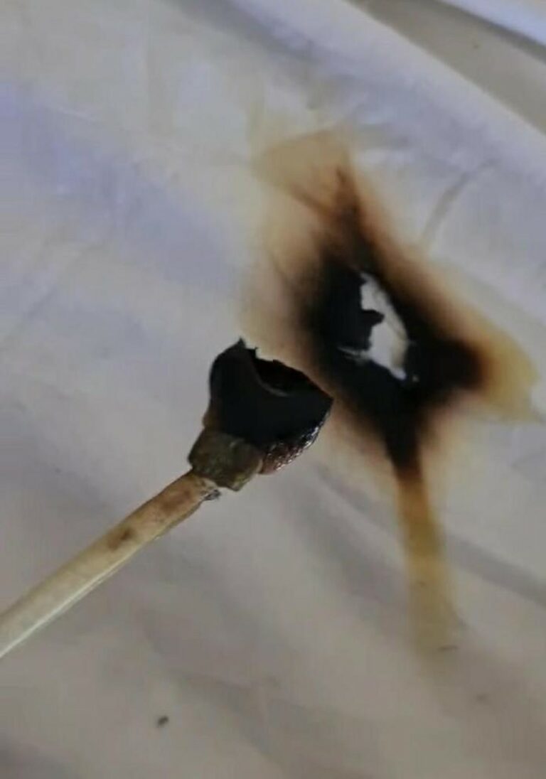 Jovem morre em Rio Branco ao usar celular conectado na tomada enquanto escutava música