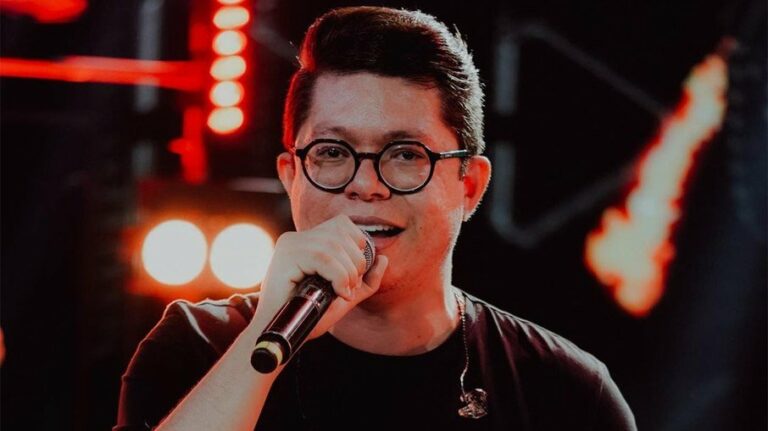 Após quatro meses na cadeia, Justiça concede liberdade a DJ Ivis