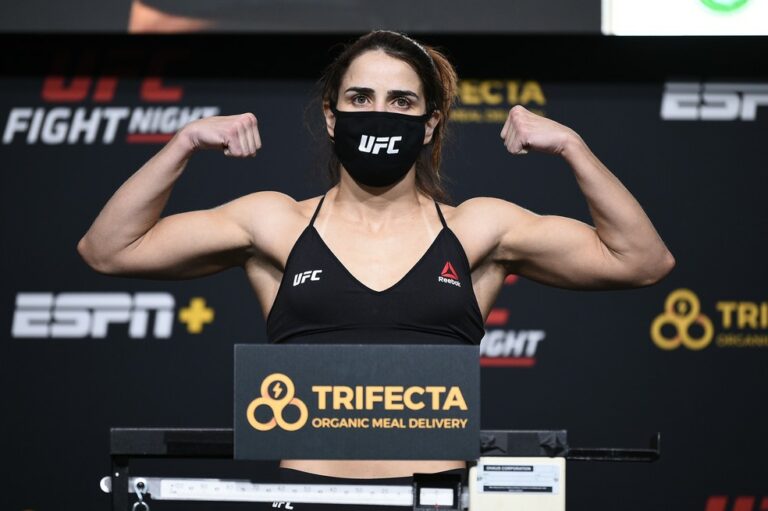 “Não tenho 50 dólares”: Norma Dumont relata dificuldades antes de luta principal no UFC