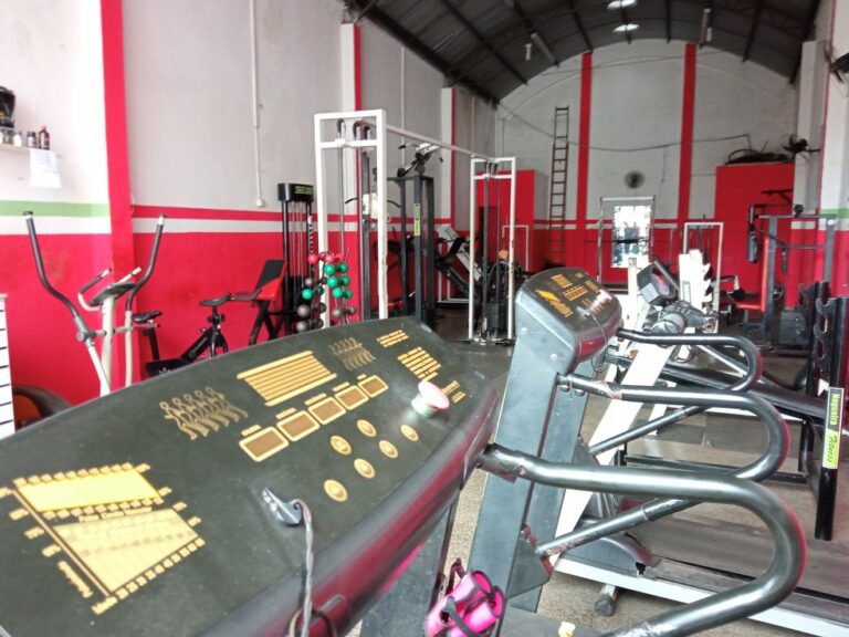 Cinco academias irregulares são interditadas durante operação