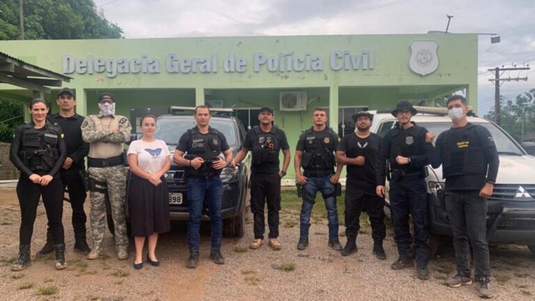 Manoel Urbano: Homem de 20 anos é preso após ameaçar de morte policial na frente da filha de 5 anos