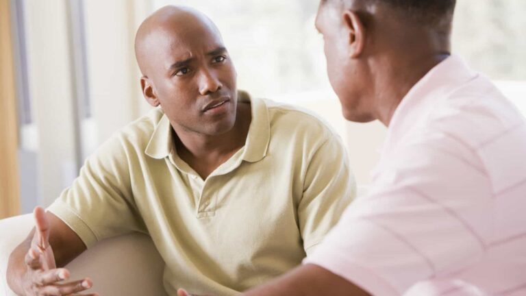 Três sinais que indicam que uma amizade acabou