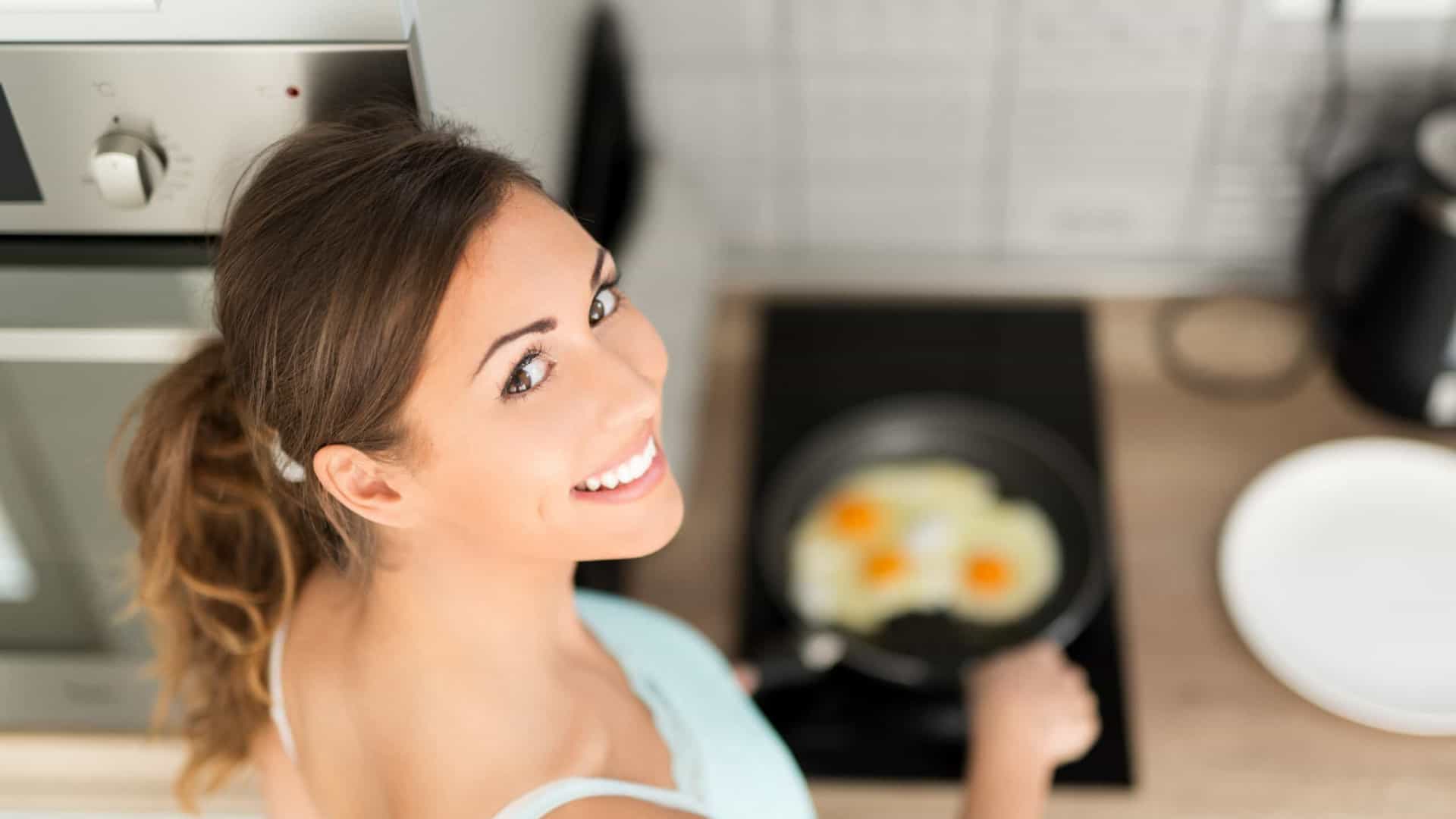 Seis alimentos ricos em vitamina D que fortalecem os ossos