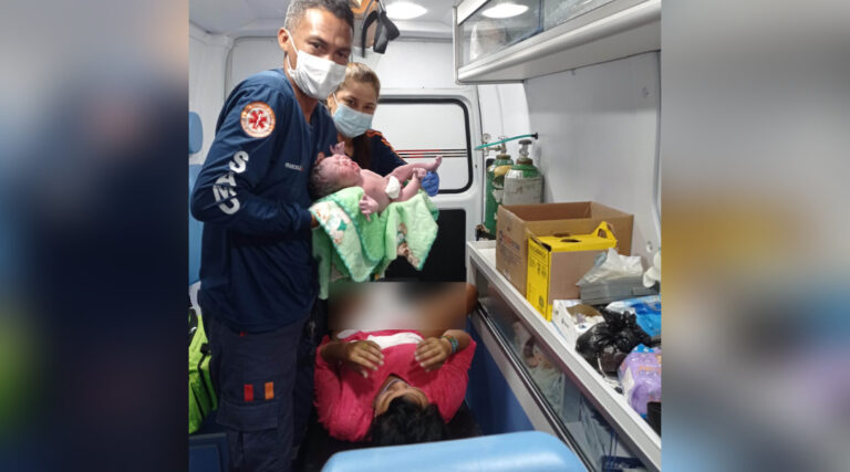 Criança indígena Puyanawa nasce dentro de ambulância do Samu a caminho da maternidade de Cruzeiro do Sul