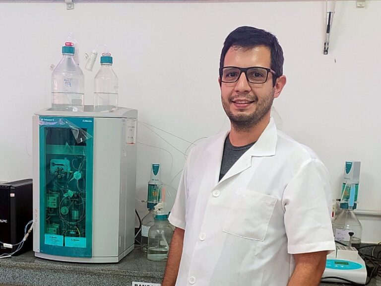 Professor da Ufac é destaque na imprensa nacional por pesquisa sobre produção de leite humano em pó