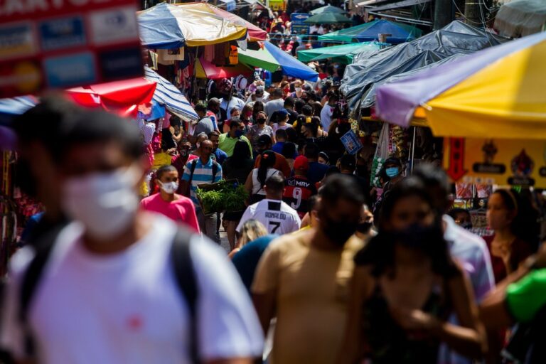 Aumenta o Índice de Confiança do Consumidor na passagem de janeiro para fevereiro