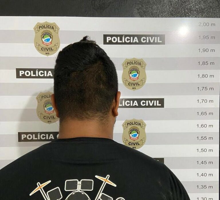Rapaz é preso ao extorquir homens de quem conseguia nudes se passando por mulher nas redes sociais