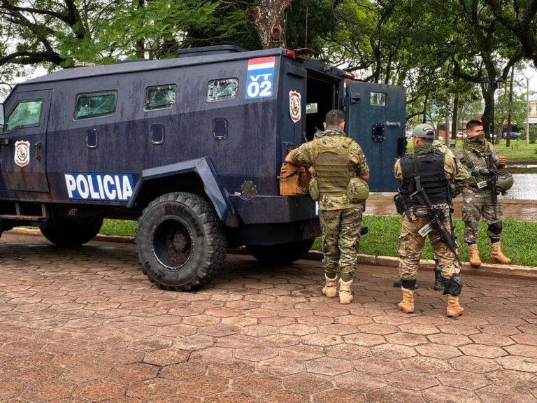 Depois de fechar presídio no Paraguai, mais de 430 detentos de facções criminosas vão ser transferidos