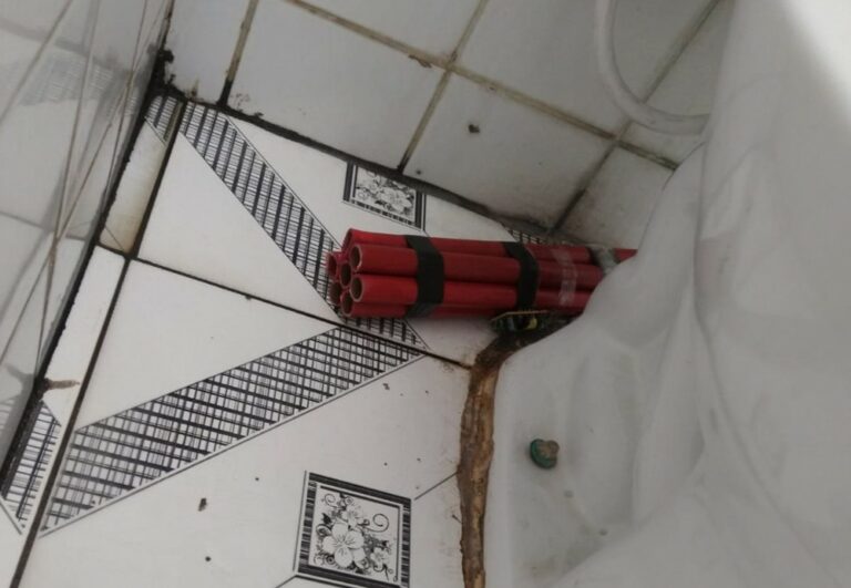 Artefato explosivo é encontrado em banheiro de escola de Manaus