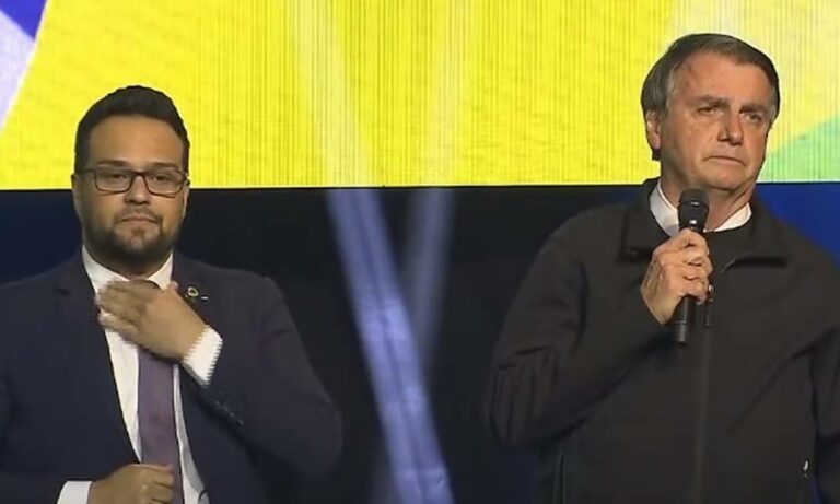 Bolsonaro diz que determinará volta de bandeira ‘normal’ para as contas de luz em novembro