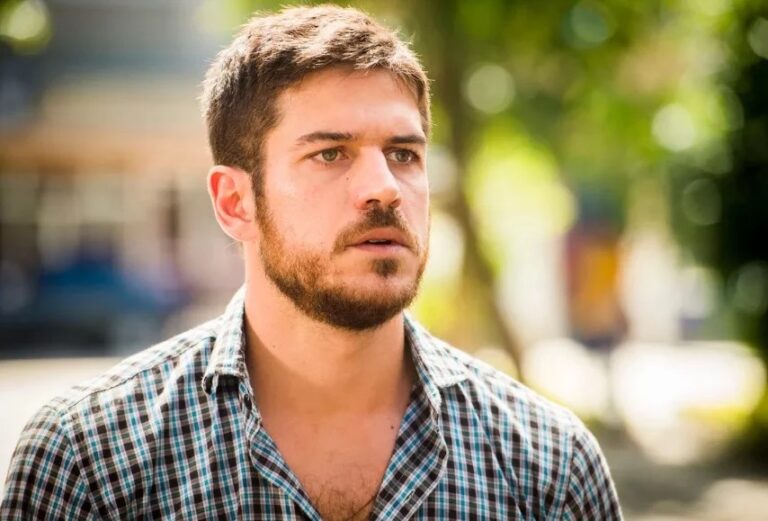 Marco Pigossi agradece apoio dos fãs após assumir namoro com cineasta