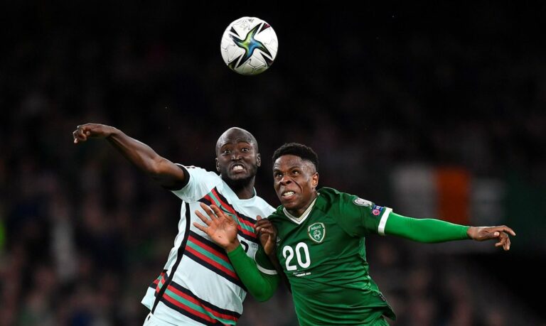 Portugal se aproxima da Copa do Mundo após empate com Irlanda