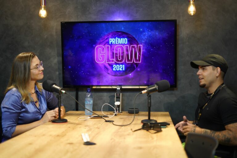 GlowCast: videomaker West abre o jogo e revela trajetória em podcast para Mariana Tavares