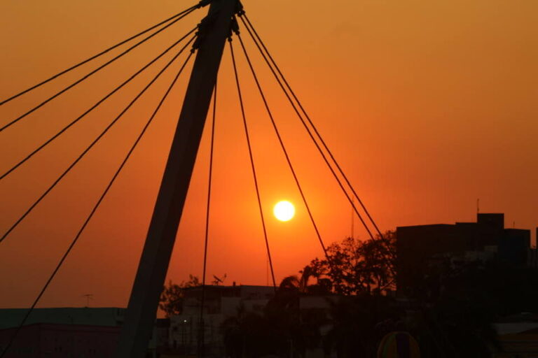 Pôr-do-sol no centro de Rio Branco