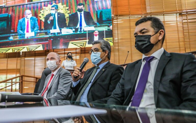 Audiência pública na Aleac debate solução para mais de 250 servidores do ISE que podem ser demitidos após concurso