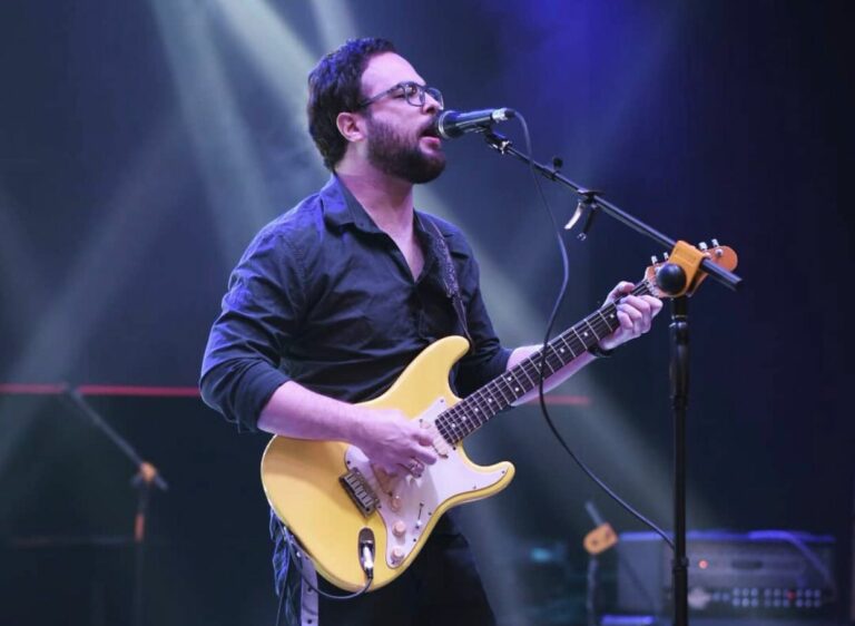 Agência americana contrata cantor acreano para show no Caribe e Bahamas; saiba tudo