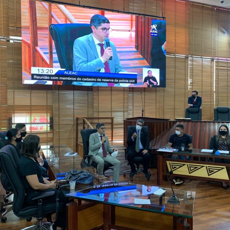 Calegário se reúne com cadastro de reserva da Polícia Civil para buscar soluções e novas convocações