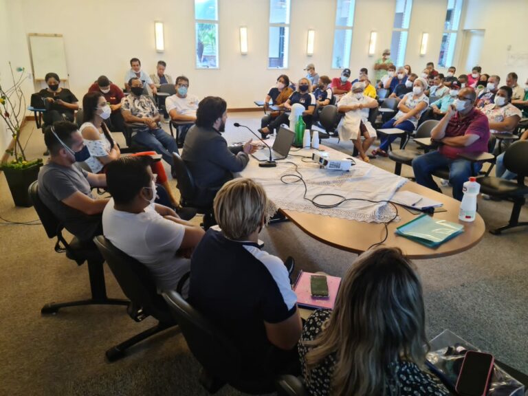 Pelo menos seis sindicatos reúnem com Sintesac neste sábado para organizar paralisação do dia 25