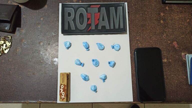 Homem é preso com cocaína escondida na gola da camisa, no bairro Calafate