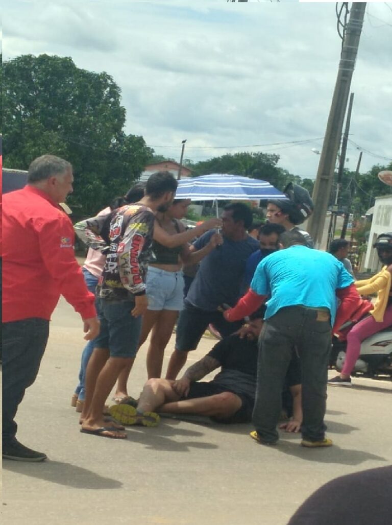 Vídeo: Filho de vereador de Sena Madureira atropela motociclista com carro da prefeitura