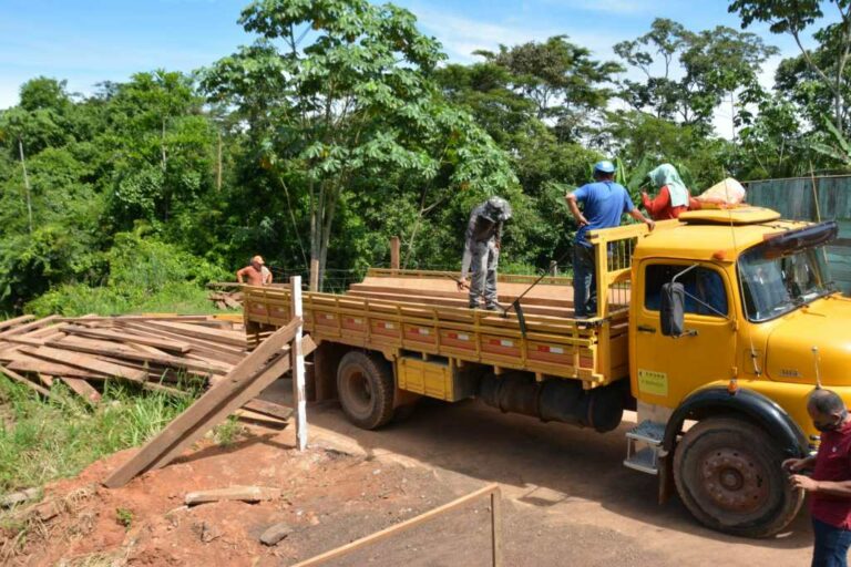 Prefeitura de Rio Branco inicia reforma na ponte sobre o Rio Judia e pede atenção para evitar acidentes
