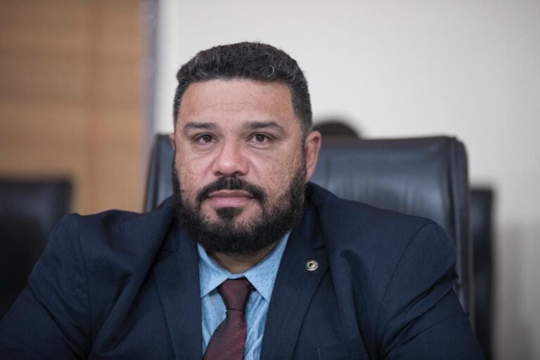 Whendy Lima chega à Fundhacre; quadro apresenta melhora, mas ainda inspira cuidados