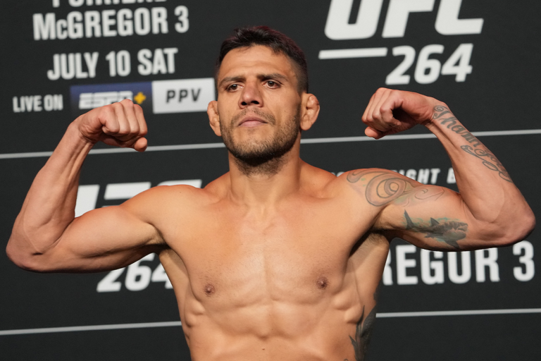 Dos Anjos recorda confusão com McGregor em bastidor do UFC e provoca desafeto