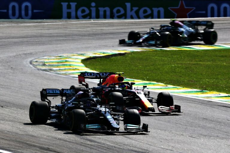 Hamilton surpreendeu Perez com velocidade nas retas em Interlagos: “De outro planeta”