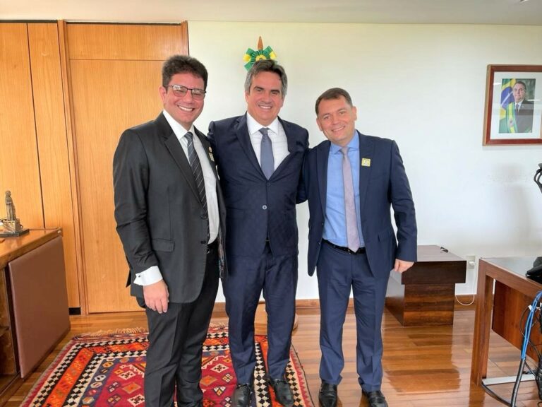 “O Progressistas abraçou minha pré-candidatura”, diz Gladson após encontro em Brasília