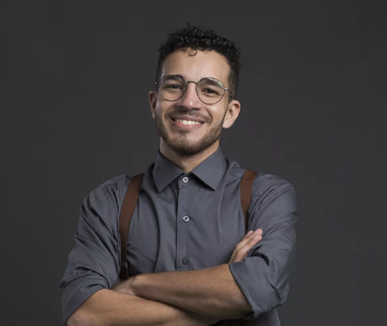 Participante do The Voice, Gustavo Matias revela ao ContilNet que foi professor de participante acreana do The Voice Kids