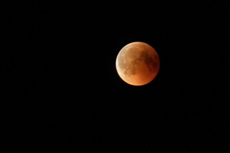 Eclipse lunar parcial pode ser visto de Rondônia nesta sexta-feira; saiba qual horário observar