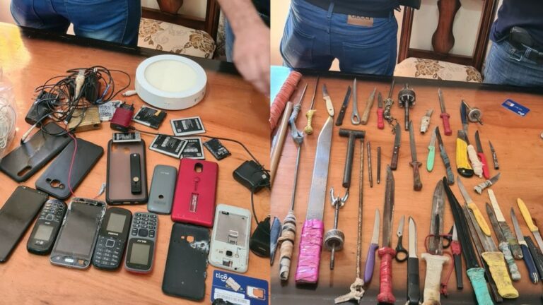 Celulares, bebidas alcoólicas, facas e drogas são encontrados durante ‘pente-fino’ em presídio na fronteira