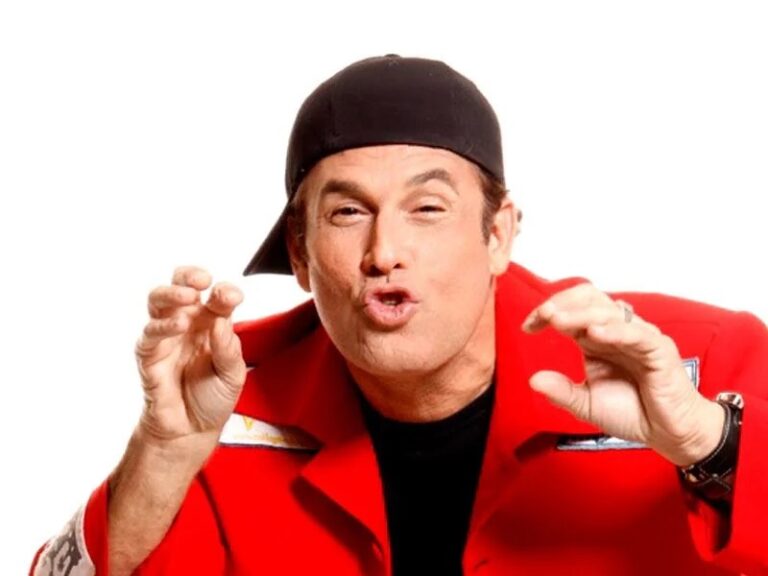 Sergio Mallandro passa por harmonização facial e resultado divide opiniões na web: “Tá a cara da Gretchen”